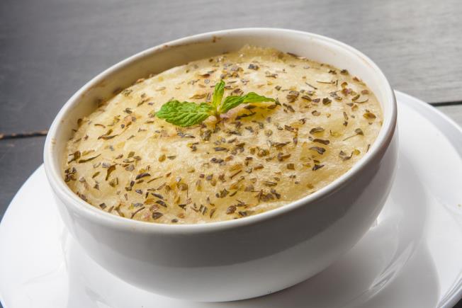 Mandioca gratinada com bacon